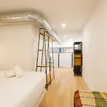 Modern Duplex 2b 2bath Historic Centre アパート