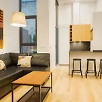 Modern Duplex 2b 2bath Historic Centre *