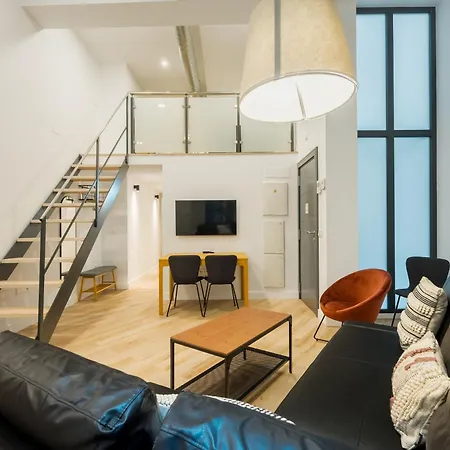 アパート Modern Duplex 2b 2bath Historic Centre セビリア