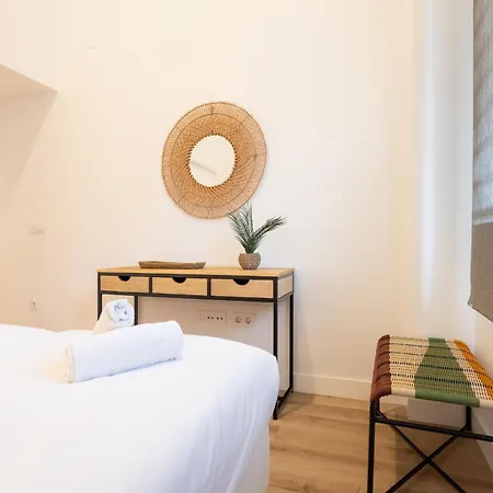 Apartment Modern Duplex 2b 2bath Historic Centre